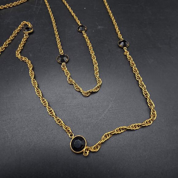 Black Glass Gold Tone Chain Necklace Long Layering Vintage Jewelry - Picture 6 of 7
